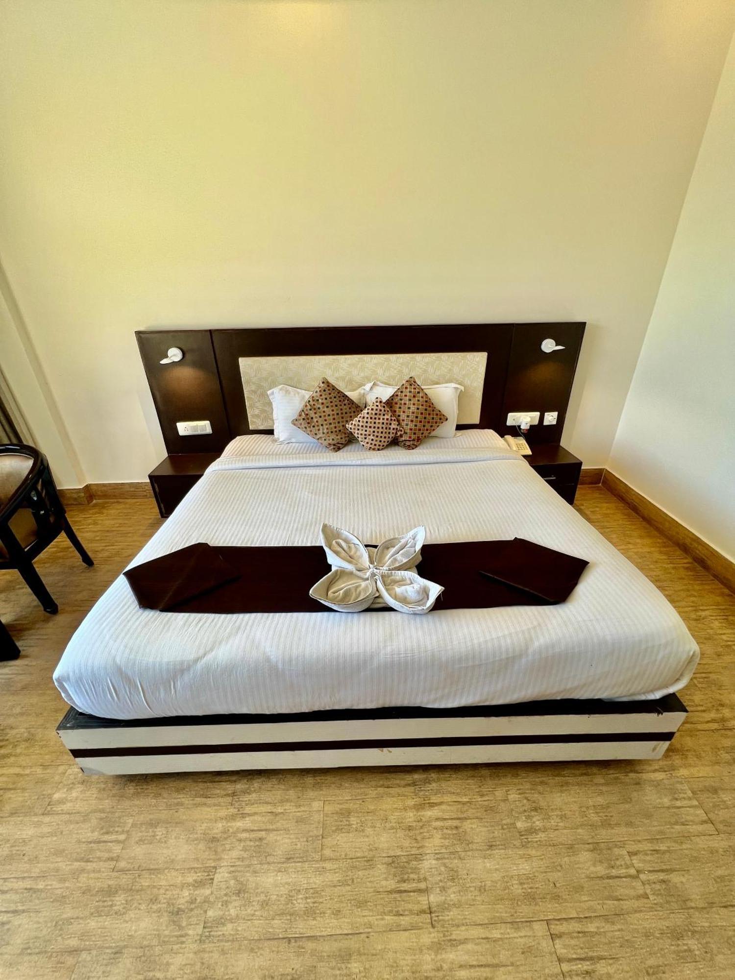 Sea Hawk - Luxury Hill Resort 4 Mins From Bhimtal Lake Zewnętrze zdjęcie