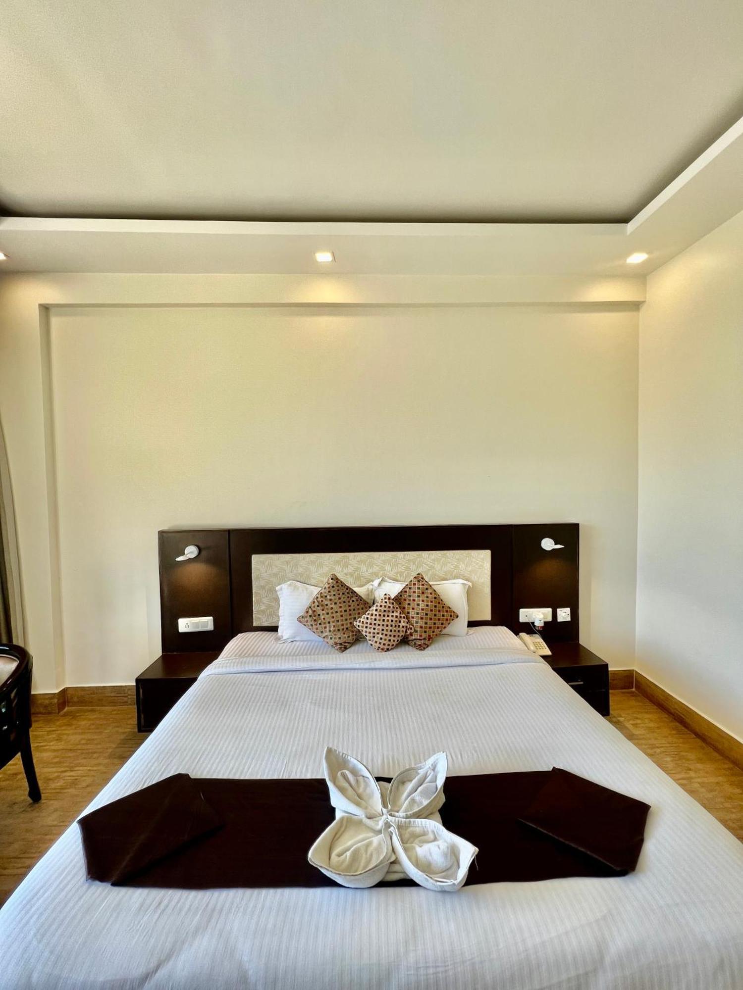 Sea Hawk - Luxury Hill Resort 4 Mins From Bhimtal Lake Zewnętrze zdjęcie
