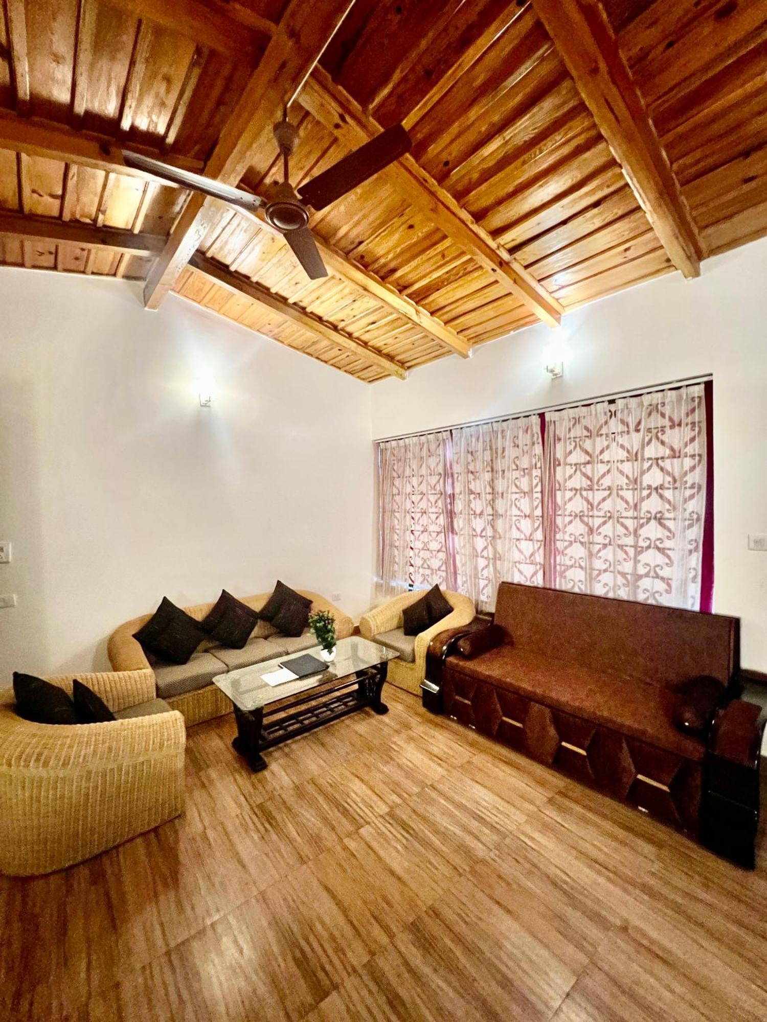 Sea Hawk - Luxury Hill Resort 4 Mins From Bhimtal Lake Zewnętrze zdjęcie