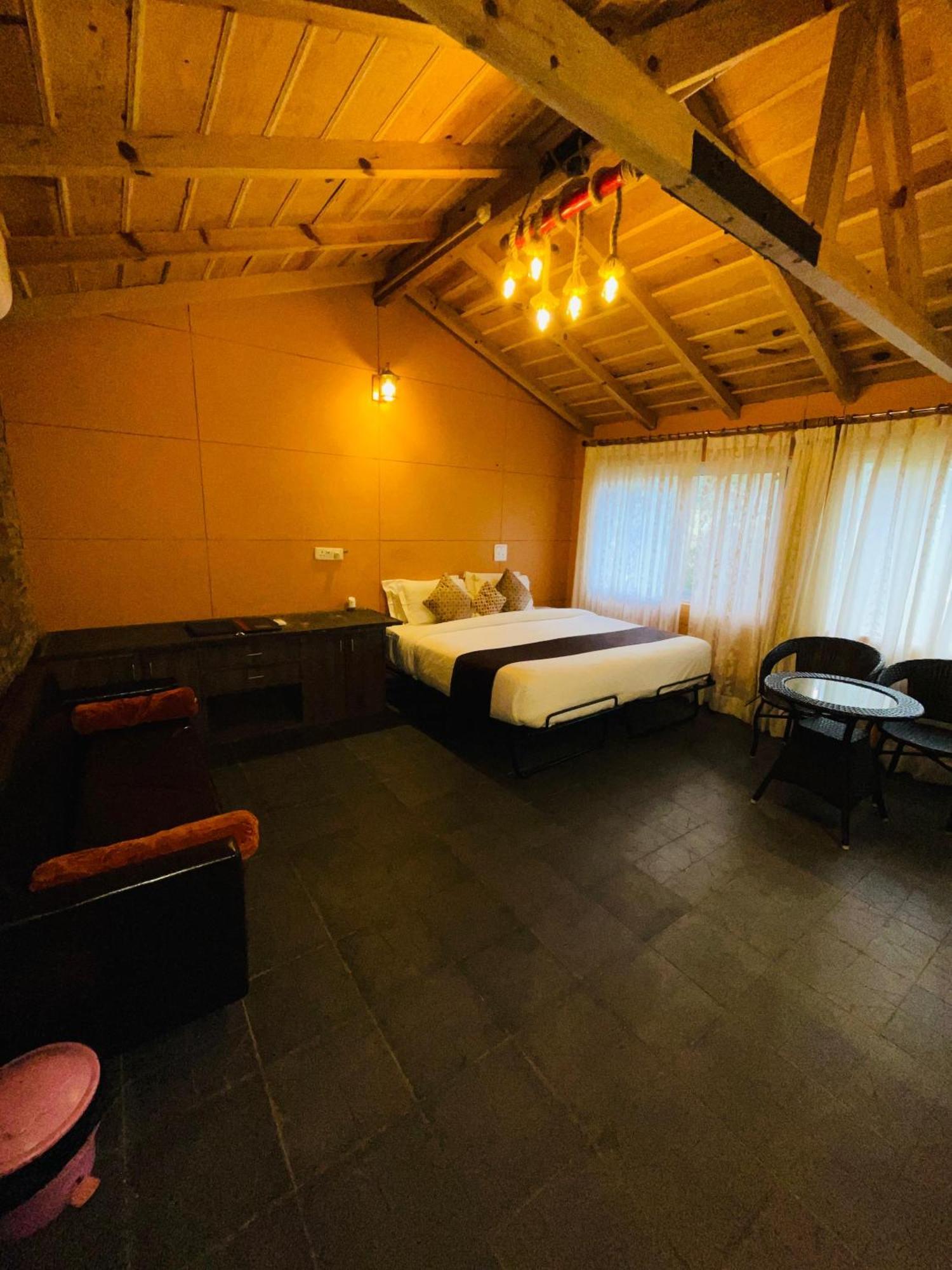 Sea Hawk - Luxury Hill Resort 4 Mins From Bhimtal Lake Pokój zdjęcie