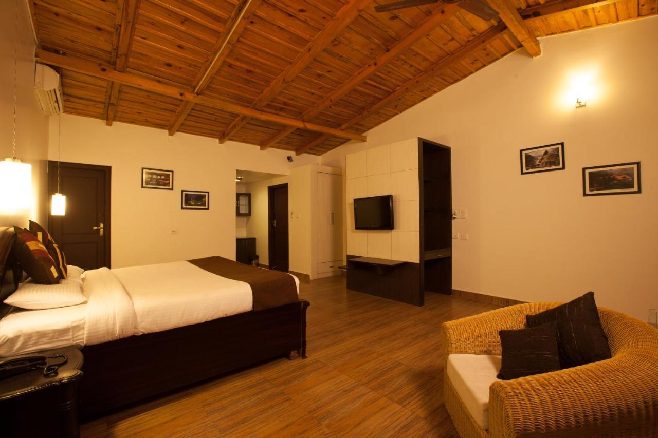 Sea Hawk - Luxury Hill Resort 4 Mins From Bhimtal Lake Zewnętrze zdjęcie