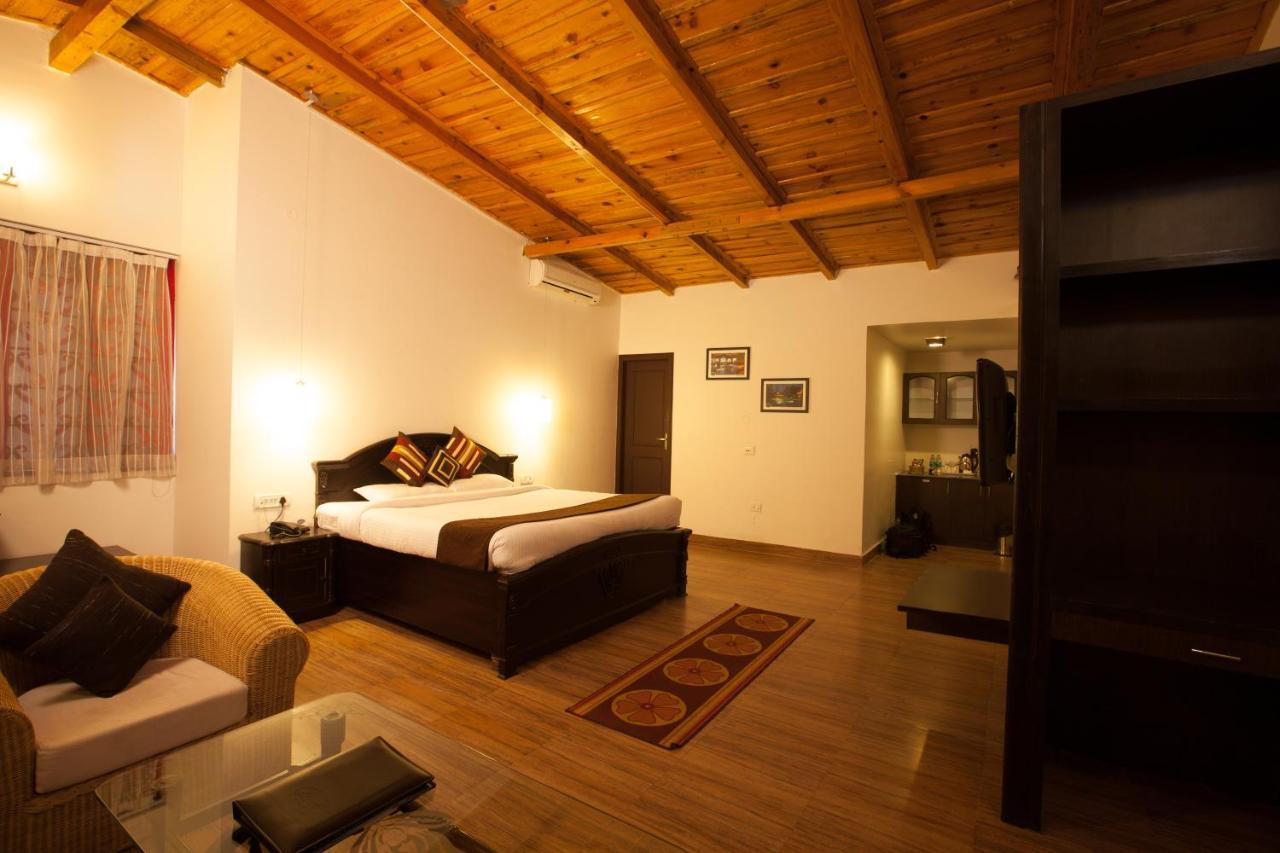 Sea Hawk - Luxury Hill Resort 4 Mins From Bhimtal Lake Zewnętrze zdjęcie